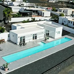 Holiday home Casa With A Private 25 Meter Heated Pool, Conil